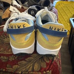 Nike Waffle Debut Blue and gold‎ White Training Shoes Men's Size 9